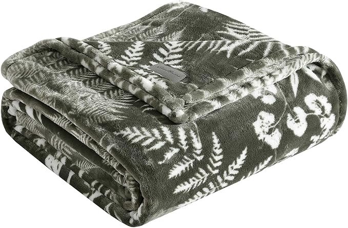 Eddie Bauer - Full/Queen Blanket, Ultra Plush Bedding, Lightweight Home Decor for All Seasons (Fern Garden Green, Full/Queen)